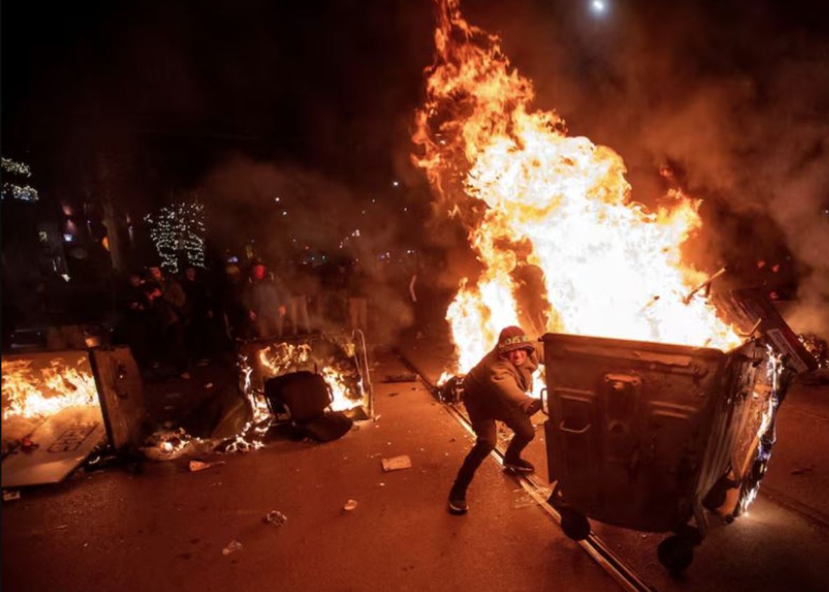 Η βουλγαρία στα πρόθυρα ανατροπών: Διαδηλώσεις εν όψει ένταξης στην ευρωζώνη