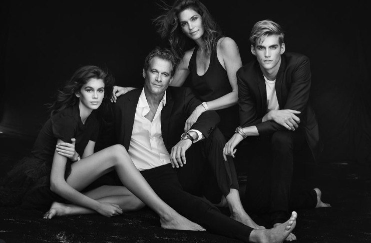 Η ειλικρίνεια του γιου της Σίντι Κρόφορντ για την ψυχική υγεία: Τα ψυχοφάρμακα και η ζωή στο Χόλιγουντ