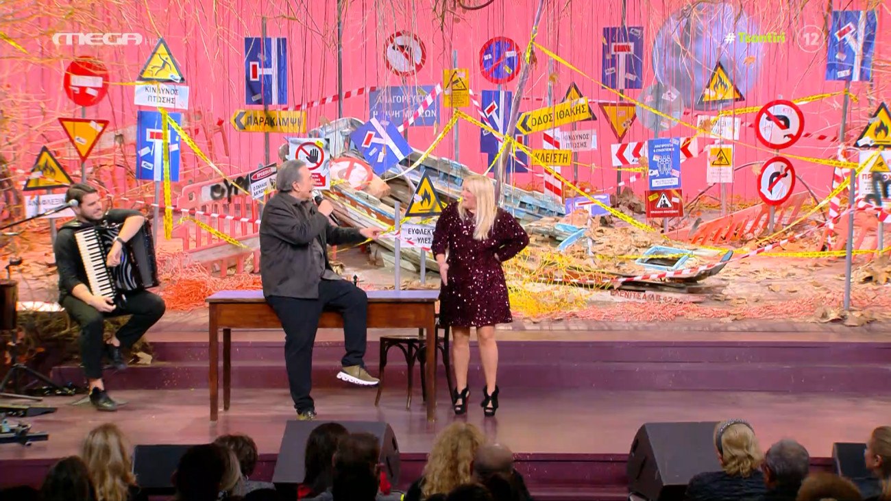 Η Χαρά Τσιώλη στο Αλ Τσαντίρι Νιούζ: Το ξεκαρδιστικό βίντεο με τον Λάκη Λαζόπουλο και τις πορνοστάρ