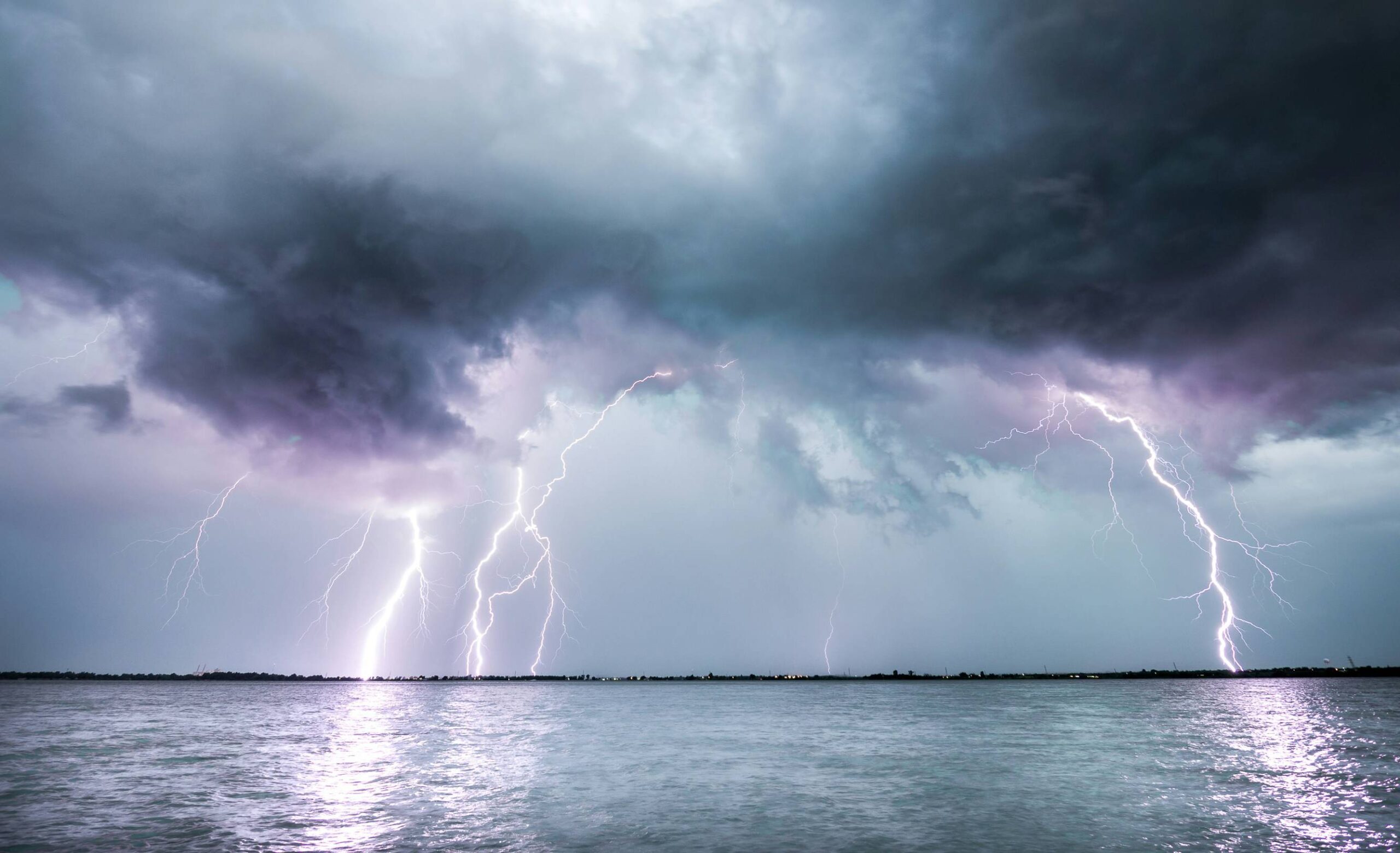 Κακοκαιρία Byron: Επικαιροποιημένο Δελτίο Επικίνδυνων Καιρικών Φαινομένων από την ΕΜΥ