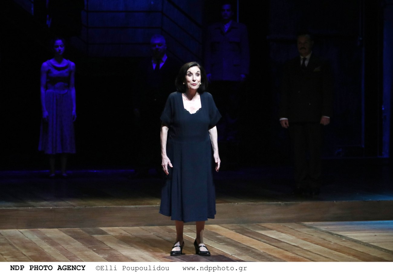 Νένα Μεντή: Εξομολογήσεις για την απώλεια τριών παιδιών και τις δύσκολες συνεργασίες