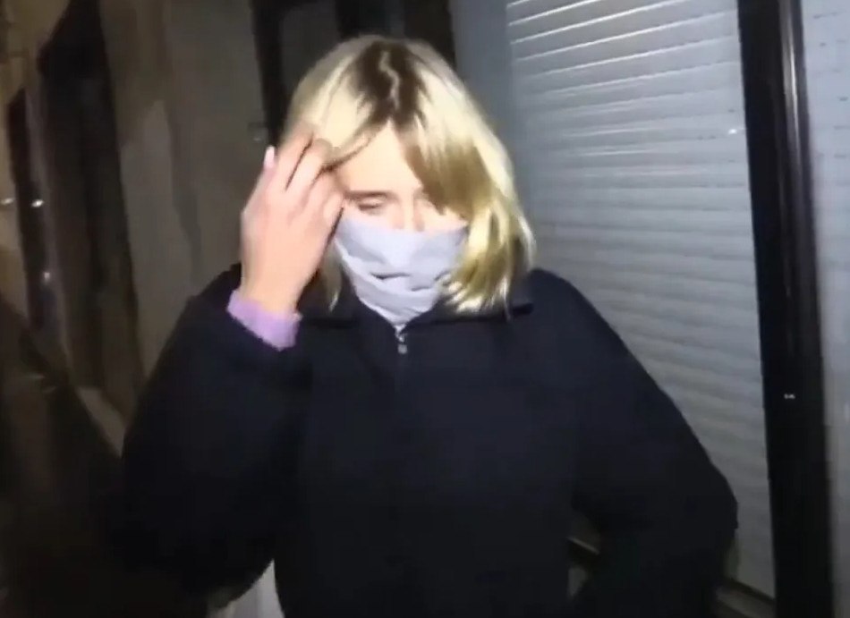 Ουκρανός δημοσιογράφος επιτίθεται στην κόρη του Πούτιν: Ο πατέρας σου σκότωσε τον αδερφό μου