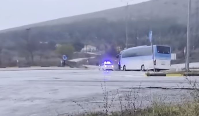 Πτολεμαΐδα: Επιβάτης σώζει τους συνταξιδιώτες του παίρνοντας τον έλεγχο του λεωφορείου