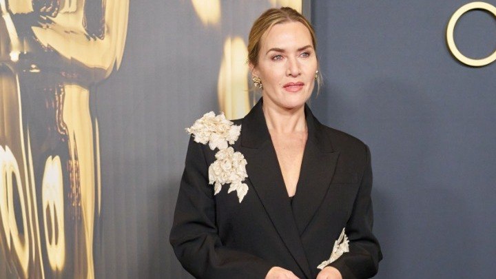 Κέιτ Γουίνσλετ: Περήφανη για τον γιο της Τζο Άντερς, ο οποίος συνέγραψε το σενάριο της νέας της ταινίας Goodbye June