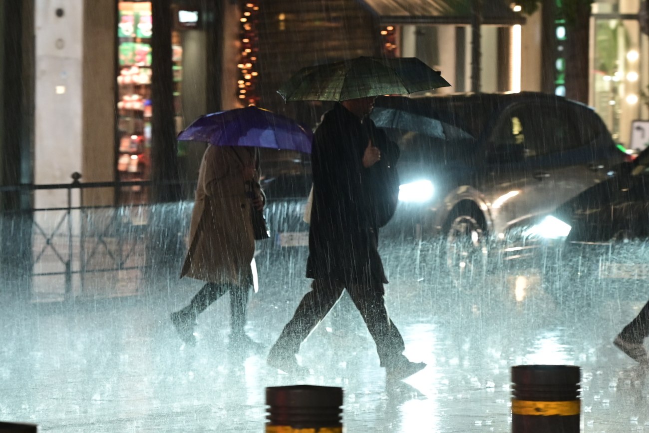 Κακοκαιρία Byron: Ισχυρές βροχές και καταστροφές πλήττουν τη χώρα