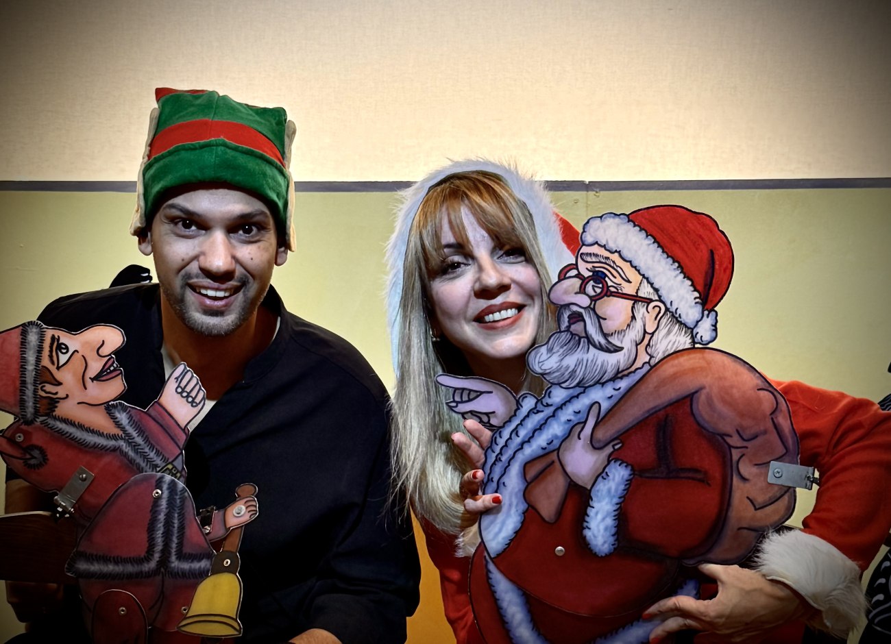 Καραγκιόζης: Χαμένη η μαγεία του Αϊ Βασίλη – Η παράσταση της Ματίνας Νικολάου στο θέατρο Σκιών του Π. Χατζηαναγνώστου