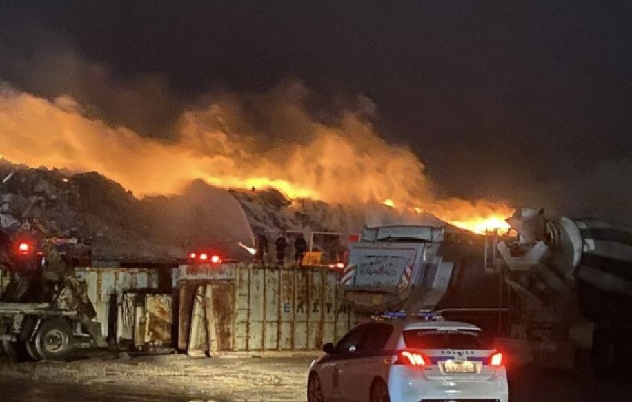 Φωτιά σε εργοστάσιο ανακύκλωσης στη Θεσσαλονίκη