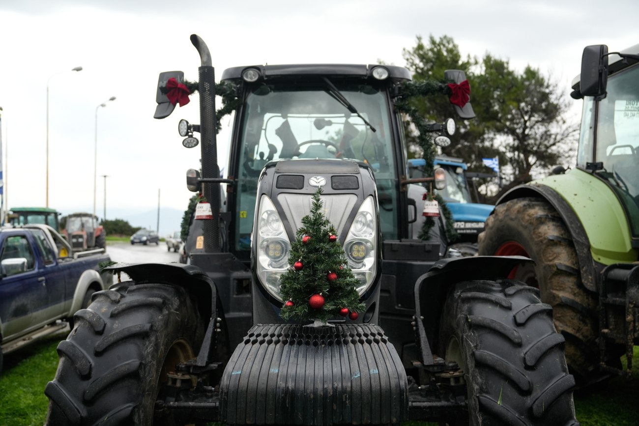 Δυναμικές κινητοποιήσεις των αγροτών σε ολόκληρη τη χώρα: Δεν εγκαταλείπουμε τα μπλόκα