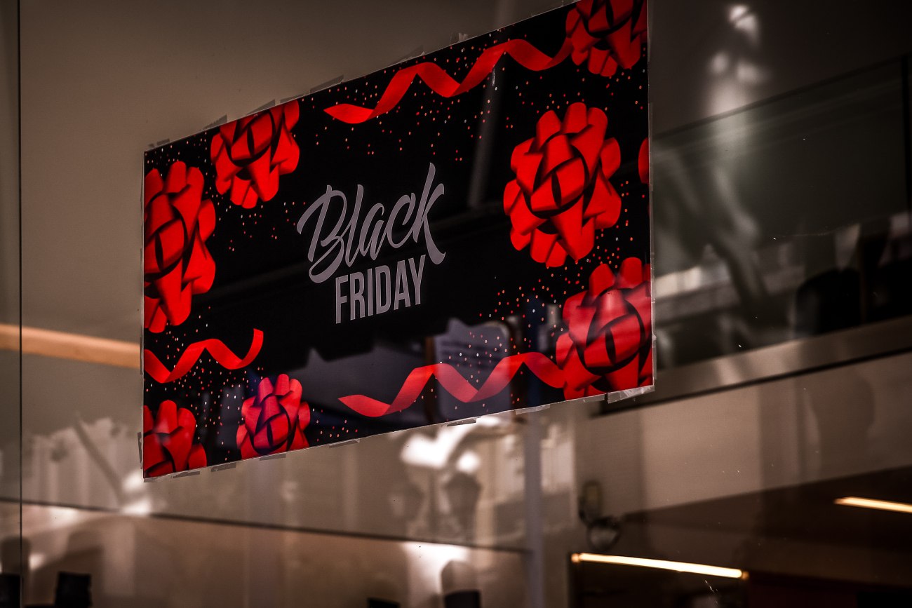 Έκλεψε η Black Friday χρήματα από τα Χριστούγεννα; Οι επιπτώσεις στις εορταστικές αγορές