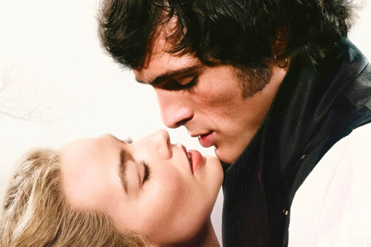 Η Μάργκοτ Ρόμπι υπερασπίζεται τον Τζέικομπ Έλορντι ως Χίθκλιφ στα Ανεμοδαρμένα Ύψη