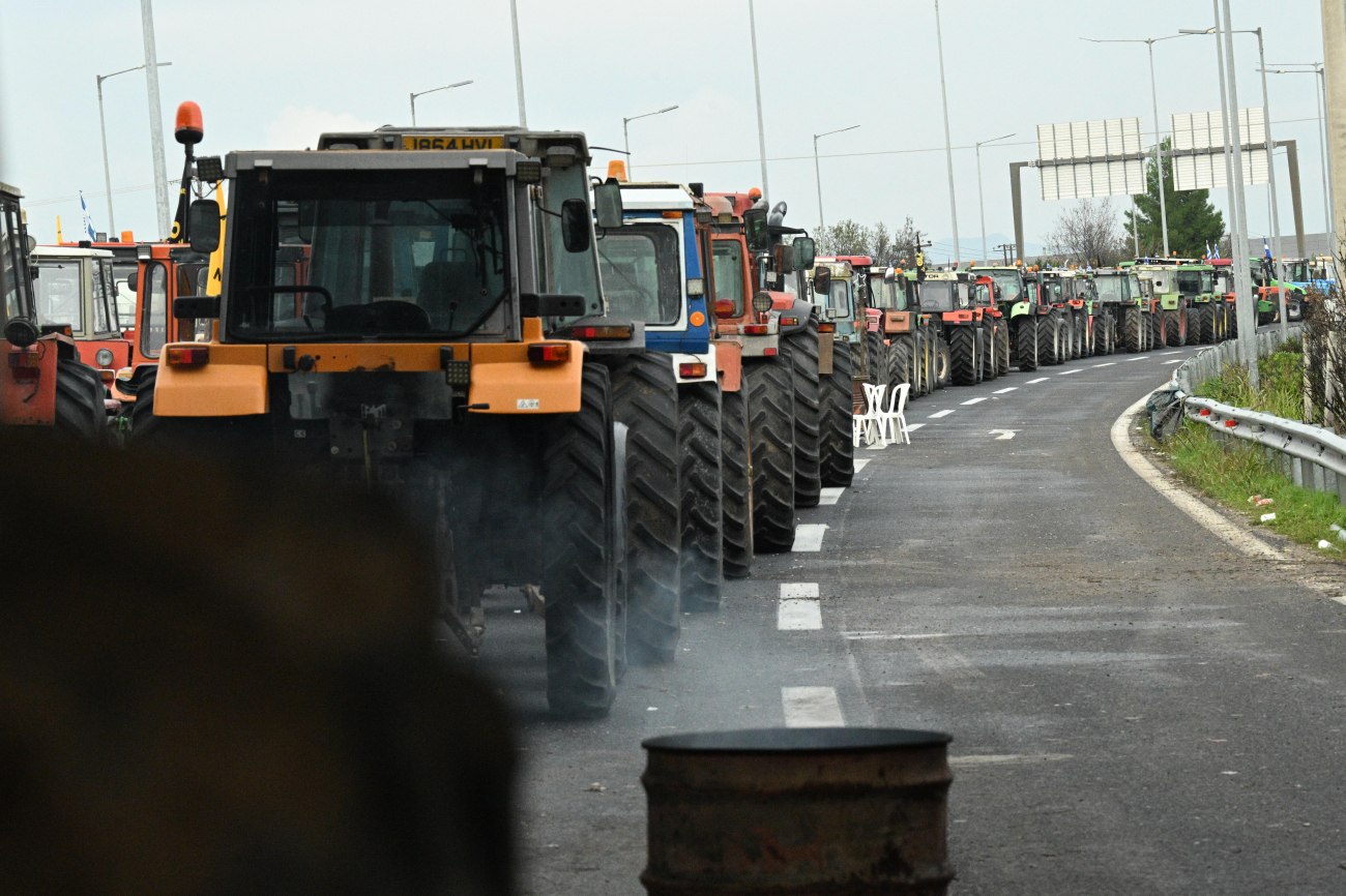 Αγρότες: Δυναμώνουν τη θέση τους – Οι παράγοντες που εντείνουν τα μπλόκα