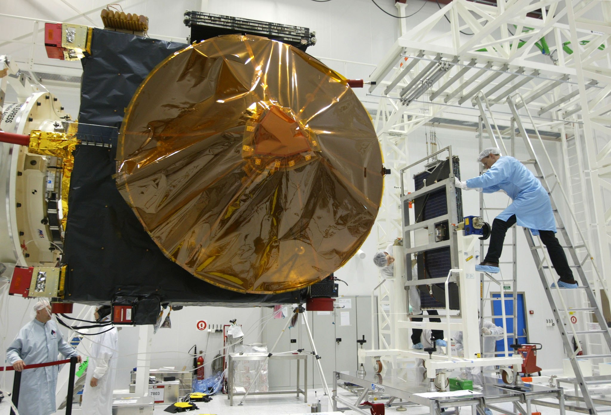 Διάστημα: Ο τομέας που τροφοδοτεί την ελληνική οικονομία με 500 εκατ. ευρώ και 2.500 θέσεις εργασίας