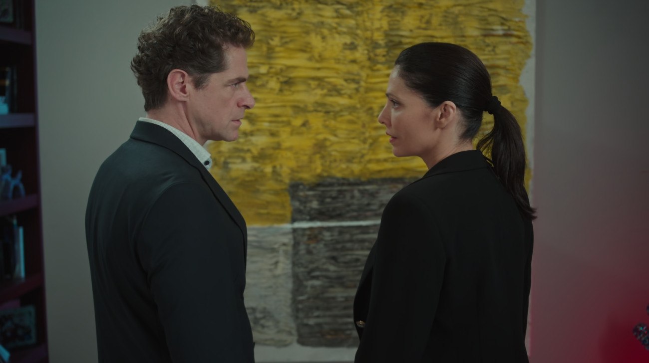 Μια νύχτα μόνο: Ένα φιλί που φέρνει ανατροπές