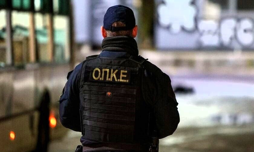 Σύλληψη αστυνομικού στο Ίλιον μετά από καταγγελία 13χρονου μαθητή για βία