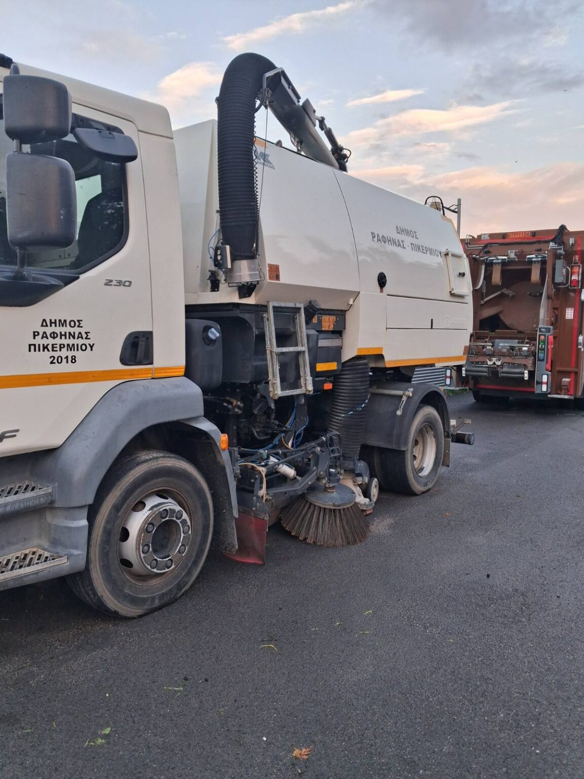 Καταγγελία για κλοπές μπαταριών από οχήματα καθαριότητας: Αποκαλύψεις από τη Δήμαρχο Ραφήνας-Πικερμίου