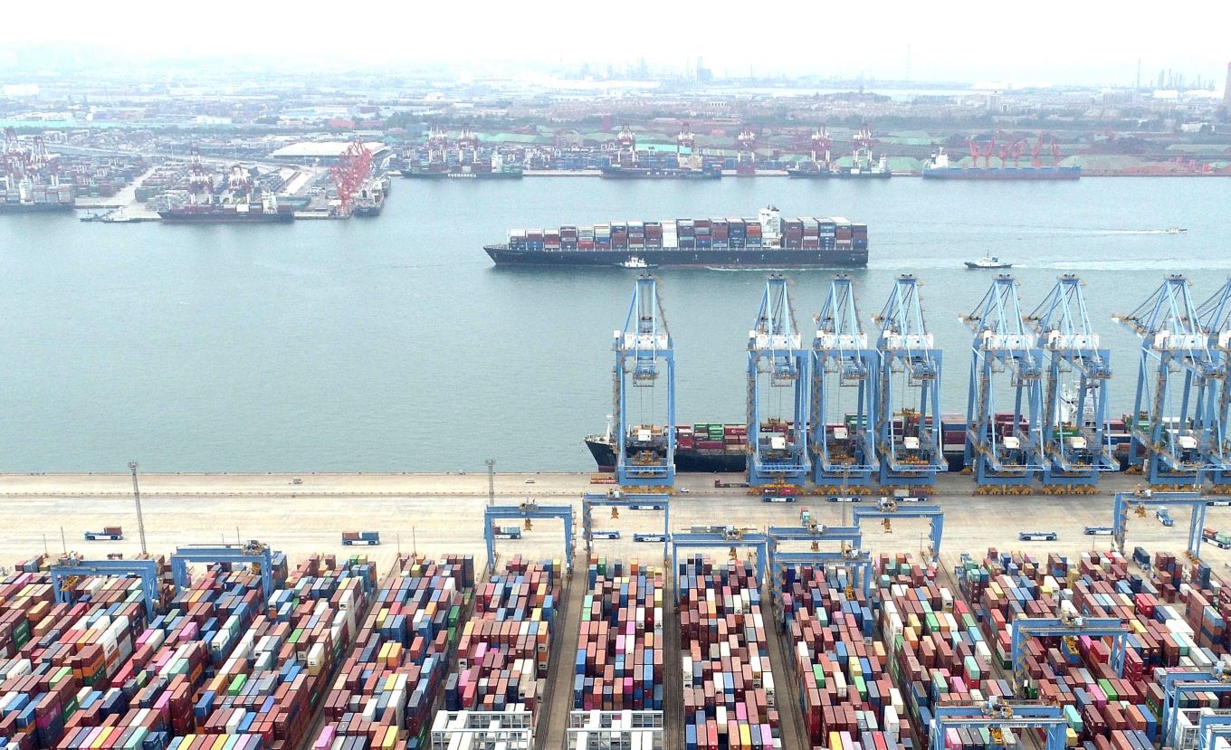 Η Κίνα σε νέα υψηλά: Το πλεόνασμα του ενός τρισ. δολ. επηρεάζει την παγκόσμια οικονομία