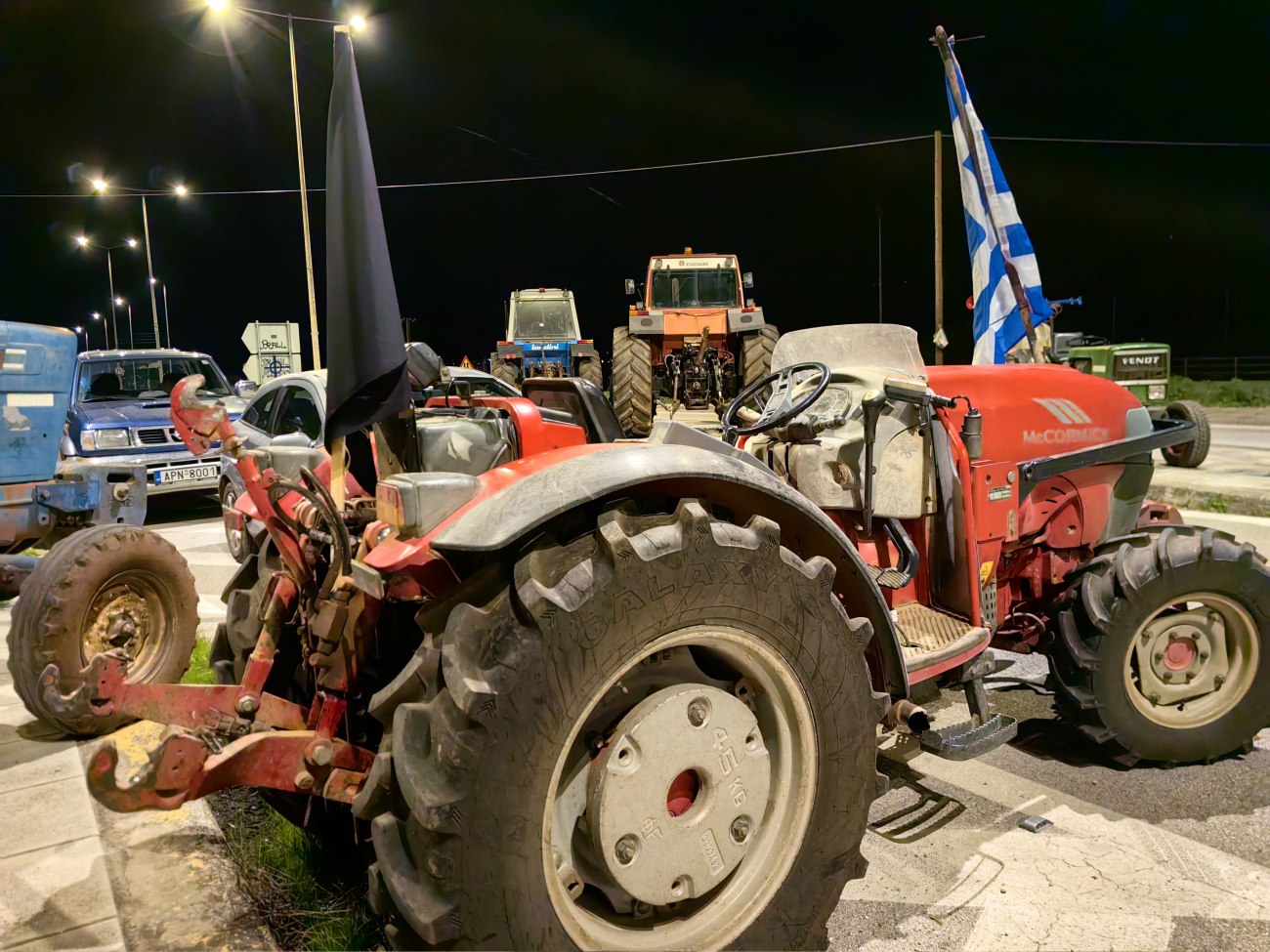 Ακριβοί στα πίτουρα, φτηνοί στο αλεύρι: Κακουργήματα στις αγροτικές κινητοποιήσεις, πλημμελήματα στις υποκλοπές