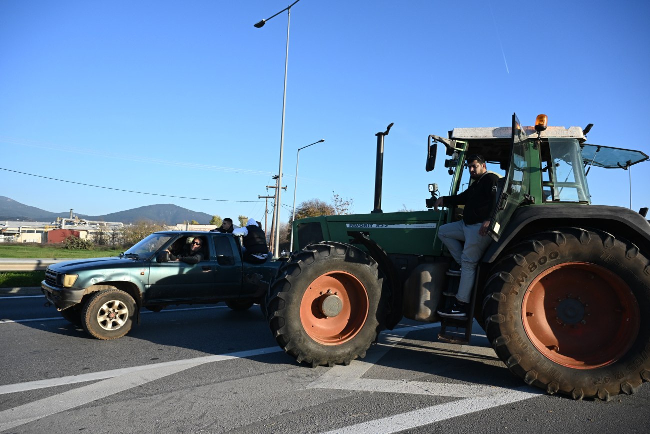 Αγρότες: Στο λιμάνι Θεσσαλονίκης με τρακτέρ από τη βόρεια Ελλάδα – Οι κρίσιμες αποφάσεις αύριο