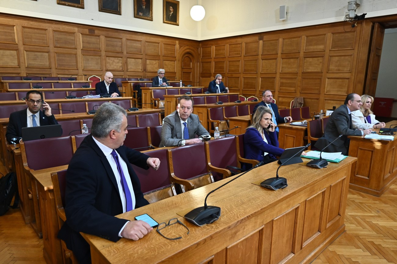Εξεταστική Επιτροπή: Κατάθεση Μπουκώρου για το σκάνδαλο του ΟΠΕΚΕΠΕ