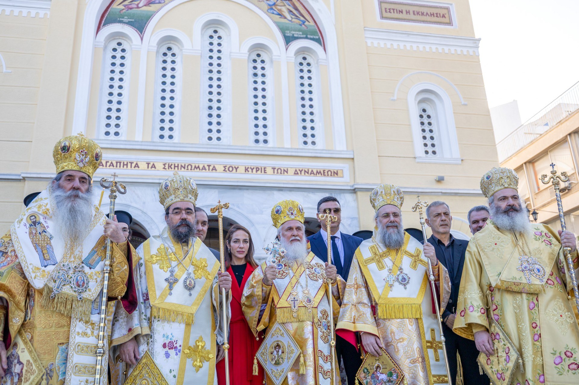 Εορτασμός του Πολιούχου Αγίου Σπυρίδωνος στον Πειραιά με επισημότητα και θρησκευτική κατάνυξη