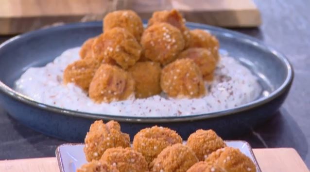 Συνταγή φαλάφελ με παντζάρια και σάλτσα ταχινιού