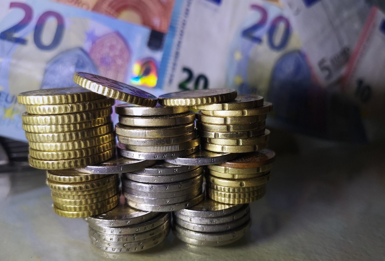 Ανατροπή στις ασφαλιστικές εισφορές: Νέα δεδομένα από το 2026