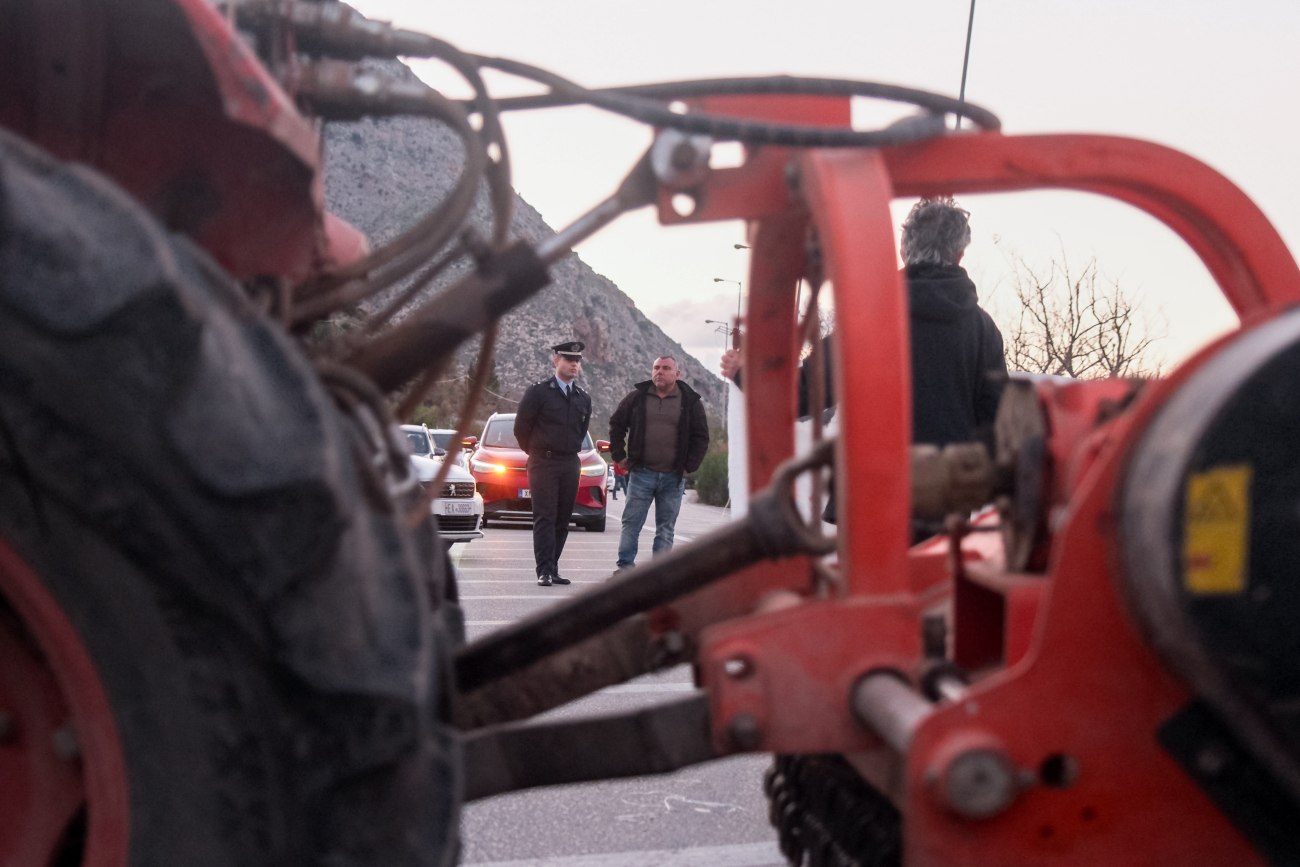 Αντιδράσεις των αγροτών στα μπλόκα: Οι ανακοινώσεις Τσιάρα προκαλούν αμφισβήτηση και καχυποψία